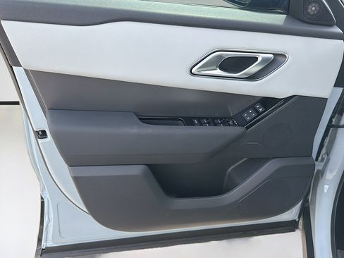 Used 2024 Land Rover Range Rover Velar Dynamic SE image 22