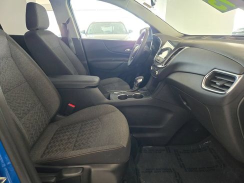 Used 2024 Chevrolet Equinox LT AWD/4WD image 5