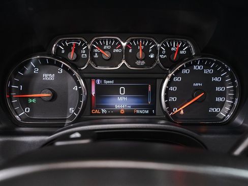 Used 2016 GMC Sierra 2500 SLT w/ Suspension Package, Off-Road image 13