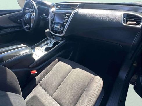 Used 2017 Nissan Murano S image 5