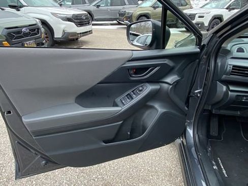 Certified 2025 Subaru Crosstrek 2.0i Premium image 17