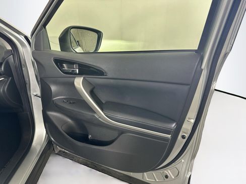 Used 2024 Mitsubishi Eclipse Cross SE AWD/4WD image 32