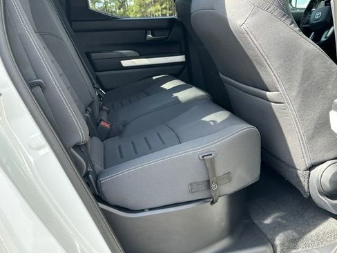 Used 2024 Toyota Tacoma TRD Sport image 15