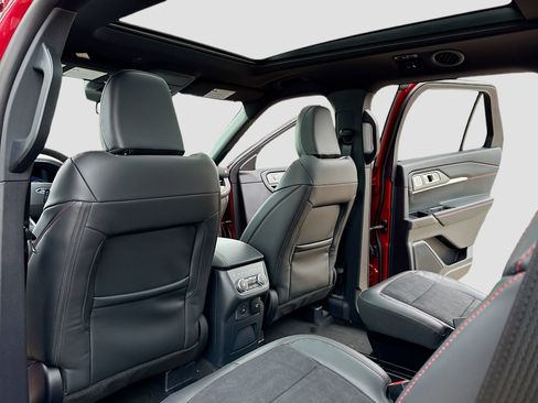 New 2026 Ford Explorer ST image 6