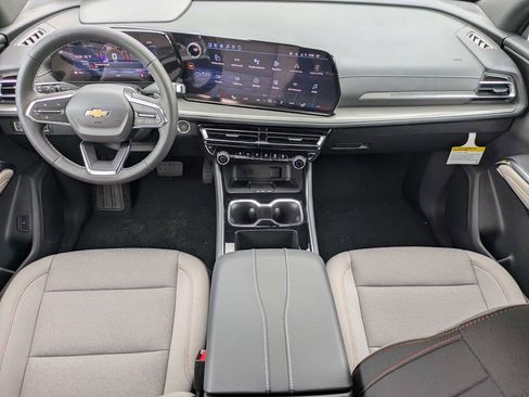 New 2026 Chevrolet Traverse LT w/ Driver Confidence Package FWD image 17