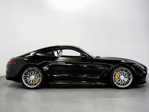 Used 2025 Mercedes-Benz AMG GT 55 image 2