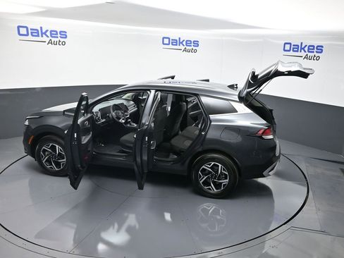 Certified 2024 Kia Sportage LX image 57