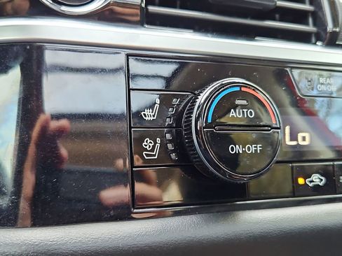 Used 2025 Nissan Pathfinder Platinum image 20