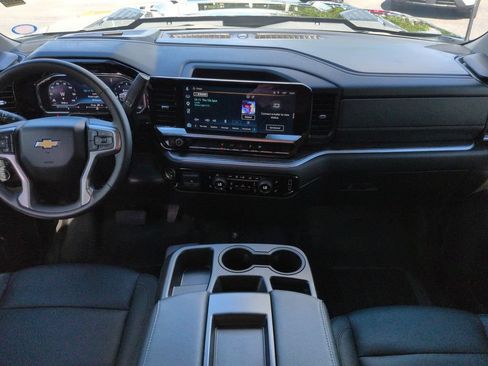 Used 2025 Chevrolet Silverado 2500 LTZ AWD/4WD image 15