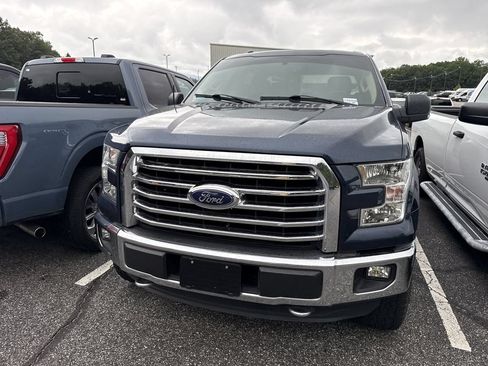 Used 2015 Ford F150 XLT w/ Equipment Group 301A Mid AWD/4WD image 8