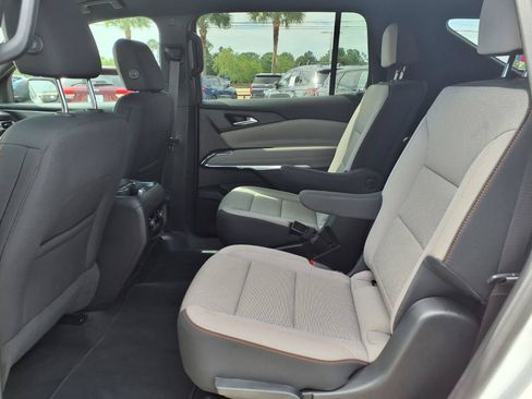 Used 2026 Chevrolet Traverse LT w/ Driver Confidence Package FWD image 24