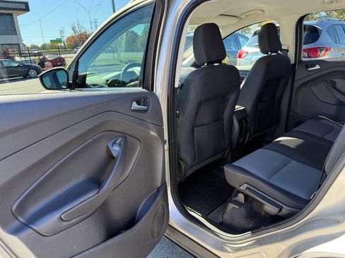 Used 2018 Ford Escape SE w/ Ford Safe & Smart Package image 9