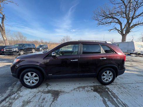 Used 2013 Kia Sorento LX AWD/4WD image 3
