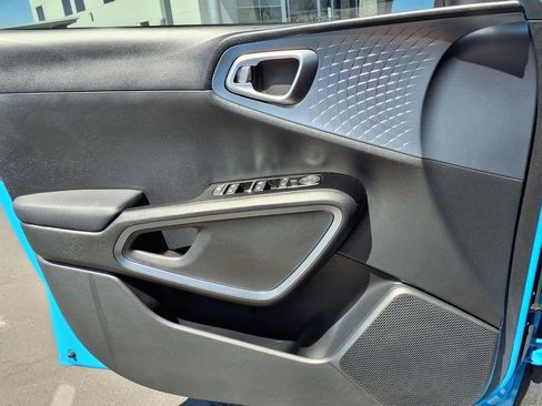 Used 2023 Kia Soul EX image 26