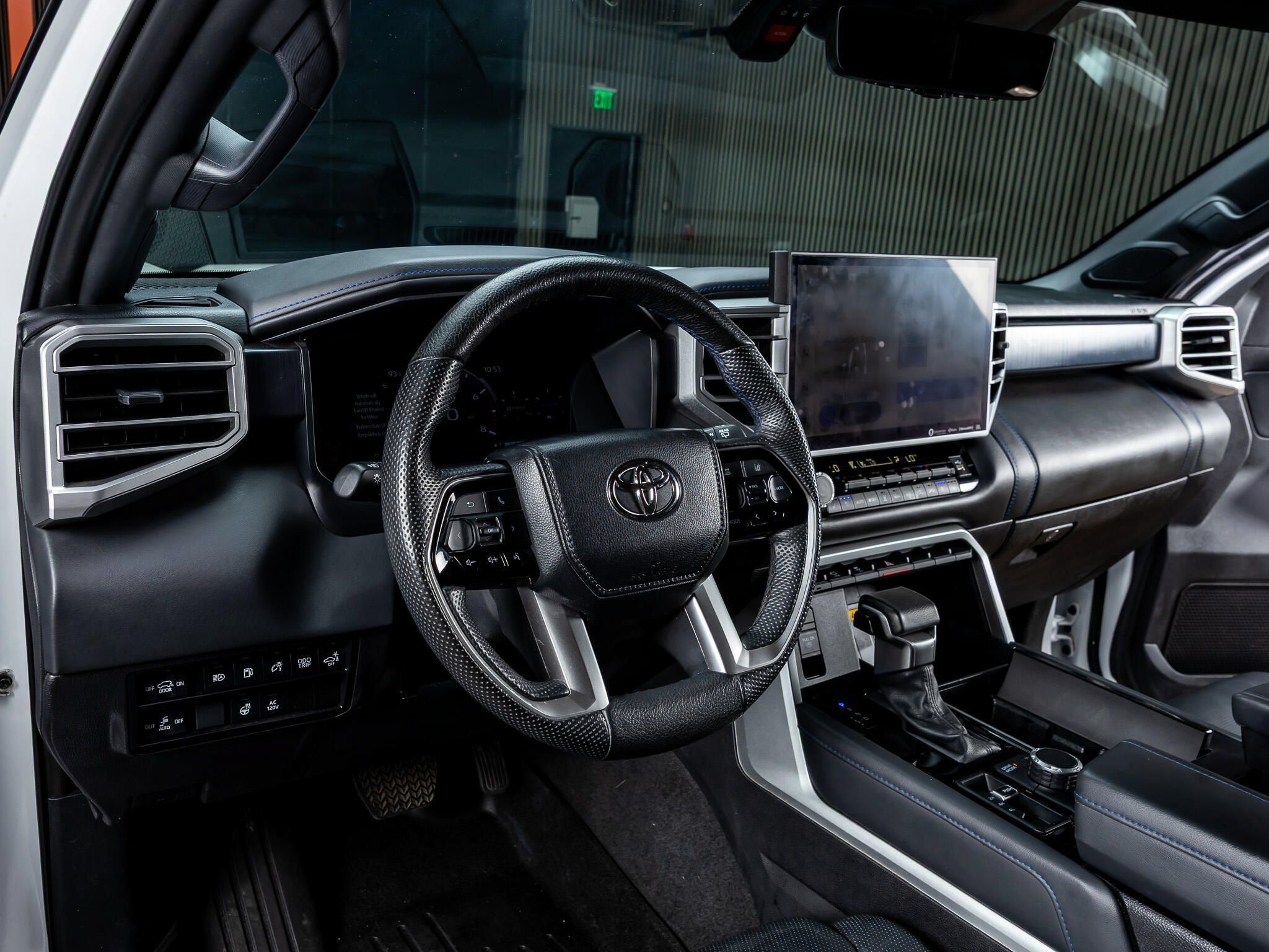 Used 2024 Toyota Sequoia Platinum AWD/4WD image 14