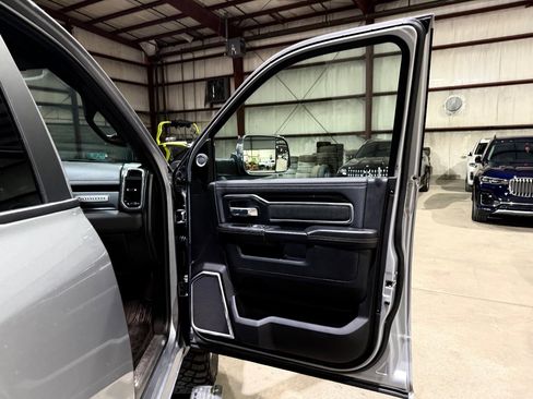 Used 2021 RAM 2500 Laramie AWD/4WD image 24