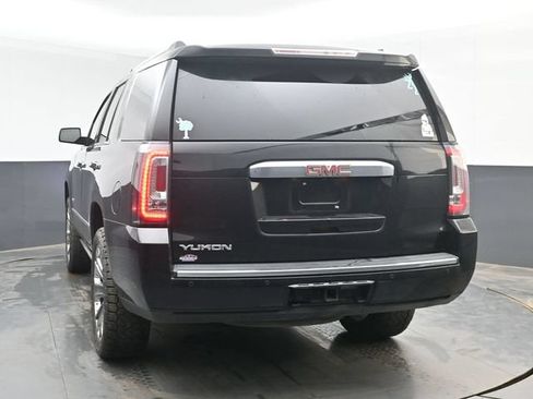 Used 2016 GMC Yukon Denali w/ Open Road Package AWD/4WD image 12