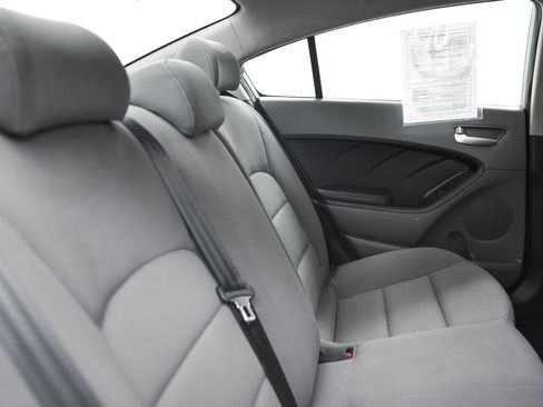 Used 2017 Kia Forte LX image 14