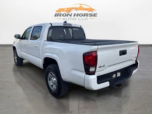 Used 2022 Toyota Tacoma SR image 7