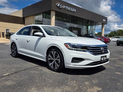 Used 2022 Volkswagen Passat 2.0T SE