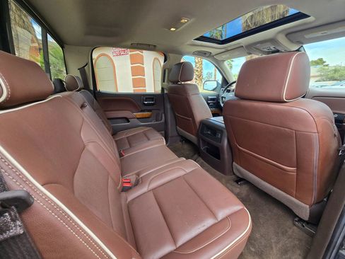 Used 2018 Chevrolet Silverado 1500 High Country RWD image 15