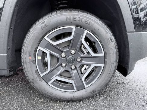 New 2026 Jeep Cherokee Laredo image 35