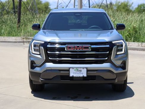 New 2026 GMC Terrain Elevation w/ Technology Package II FWD image 2