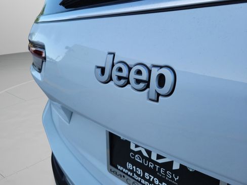 Used 2025 Jeep Grand Cherokee L Limited RWD image 33