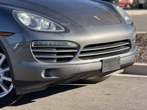Used 2012 Porsche Cayenne image 3