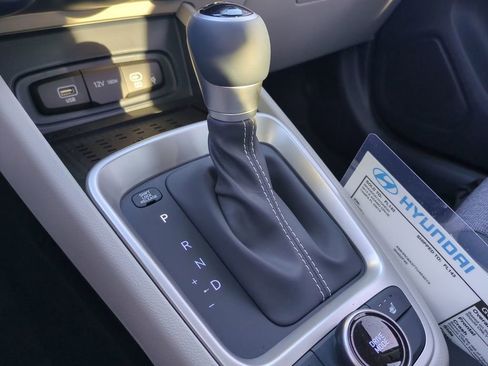 New 2026 Hyundai Venue SEL FWD image 21
