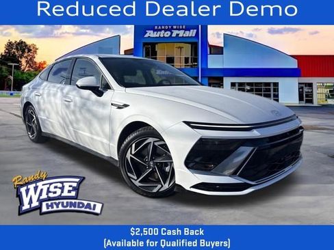 New 2026 Hyundai Sonata SEL image 1