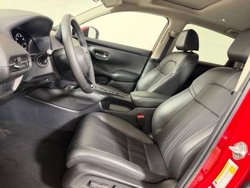 Used 2024 Honda HR-V EX-L image 17