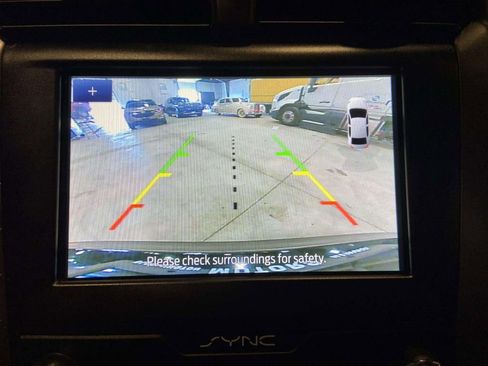 Used 2020 Ford Fusion SE FWD image 33