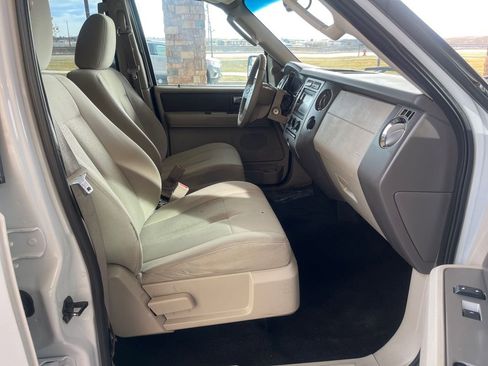 Used 2012 Ford Expedition XL image 21