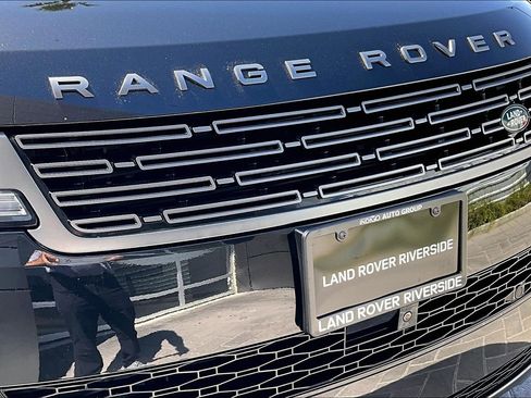 Used 2024 Land Rover Range Rover Sport SE image 29