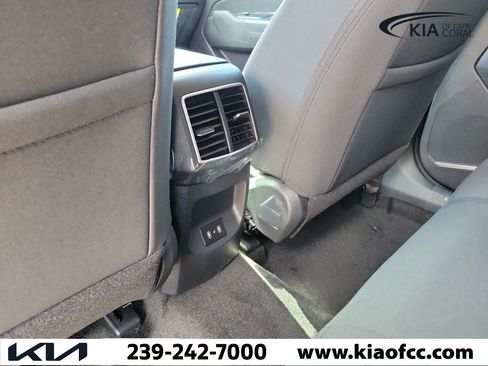 New 2026 Kia Sportage LX FWD image 13