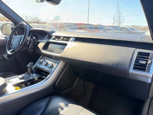 Used 2017 Land Rover Range Rover Sport HSE Dynamic image 30