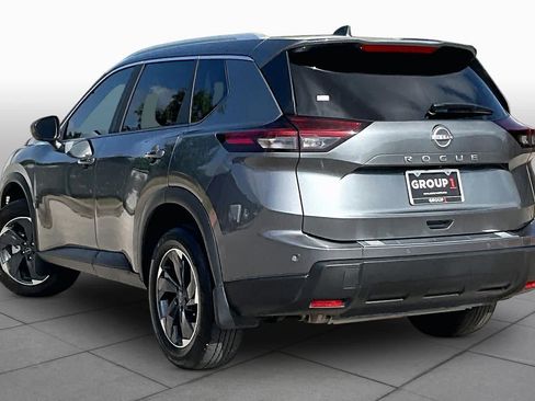 Certified 2026 Nissan Rogue SV w/ SV Premium Package FWD image 12
