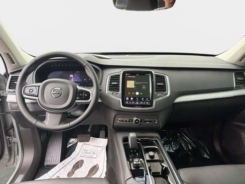 Used 2025 Volvo XC90 B5 Core w/ Protection Package Premier AWD/4WD image 15