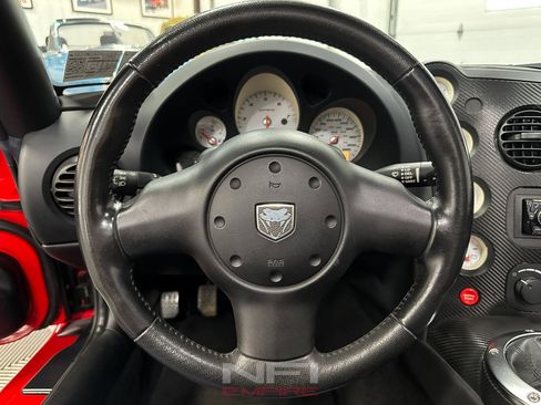 Used 2004 Dodge Viper SRT-10 image 34
