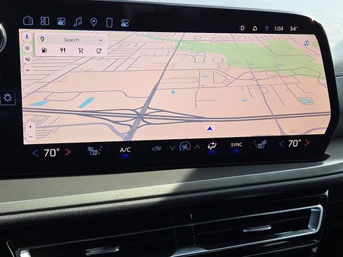 Used 2024 Chevrolet Traverse LT image 19