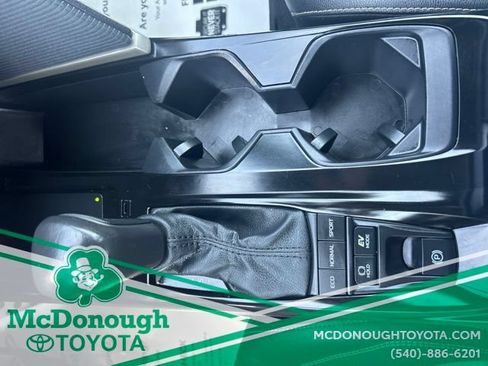 Certified 2025 Toyota Camry SE FWD image 15