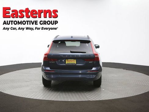 Used 2023 Volvo XC60 B5 Core image 37