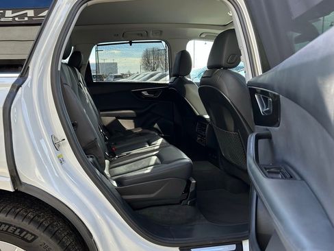 Used 2022 Audi Q7 3.0T Premium Plus image 30