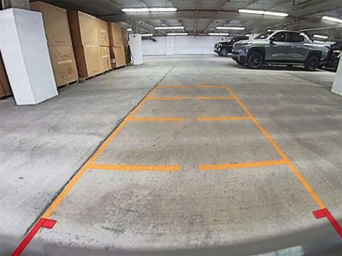 Used 2023 GMC Yukon Denali w/ Denali Reserve Package image 34