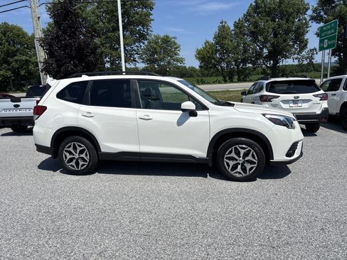 Certified 2023 Subaru Forester Premium AWD/4WD image 24