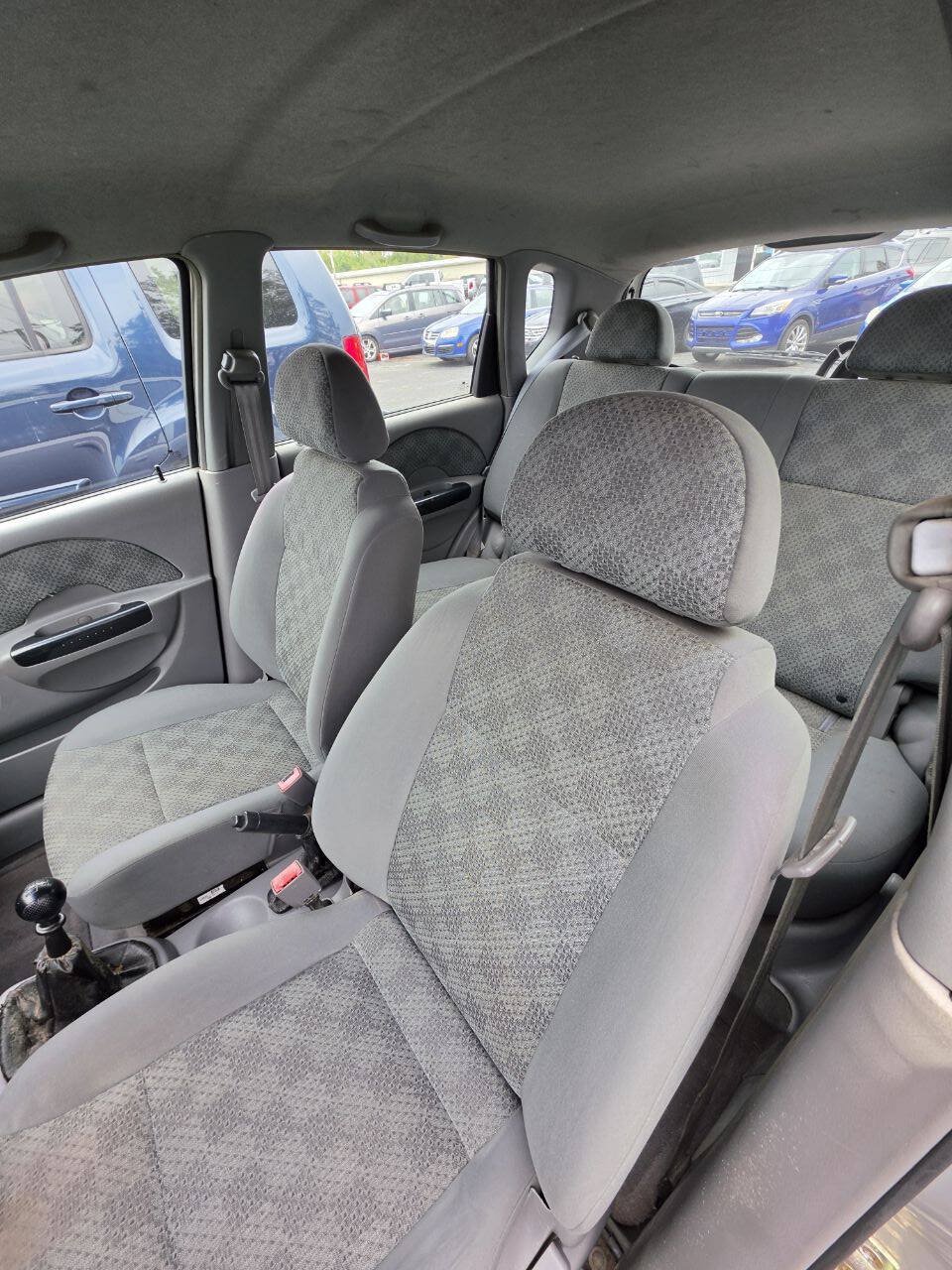 Used 2004 Chevrolet Aveo Hatchback FWD image 10