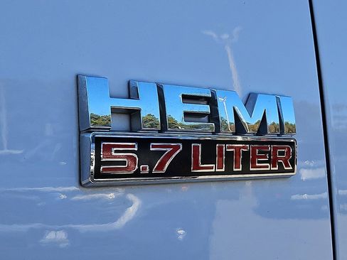 Used 2021 RAM 1500 Classic SLT image 31