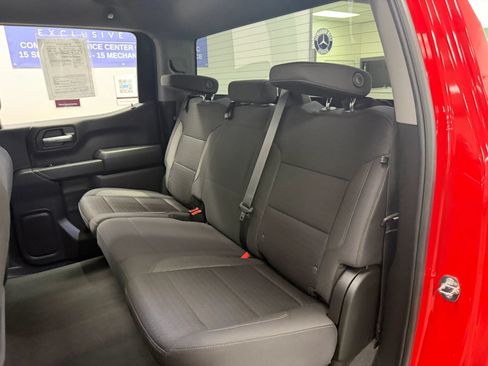 Used 2022 Chevrolet Silverado 1500 Custom Trail Boss w/ LPO, Dark Essentials Package AWD/4WD image 23