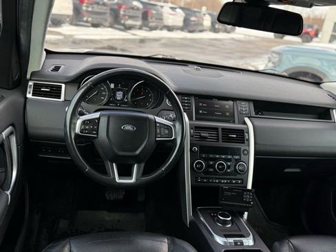 Used 2017 Land Rover Discovery Sport HSE image 7